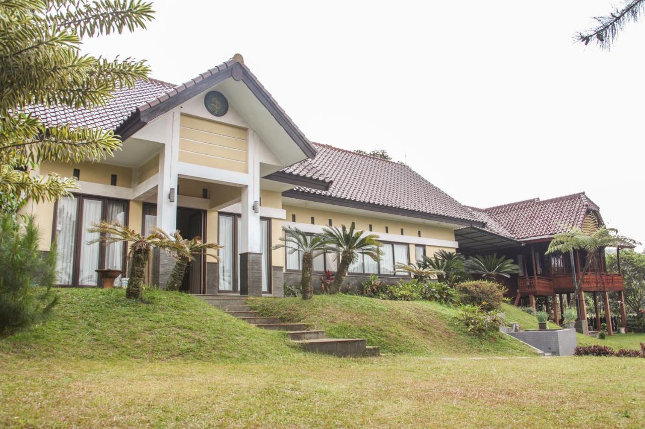 Aldeoz Villa Ciater Sarireja Exterior foto